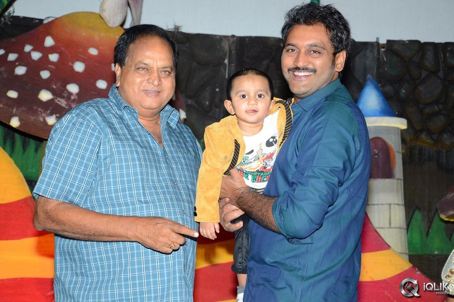 Ajay-Son-Dheeran-1st-Birthday-Celebrations-2014